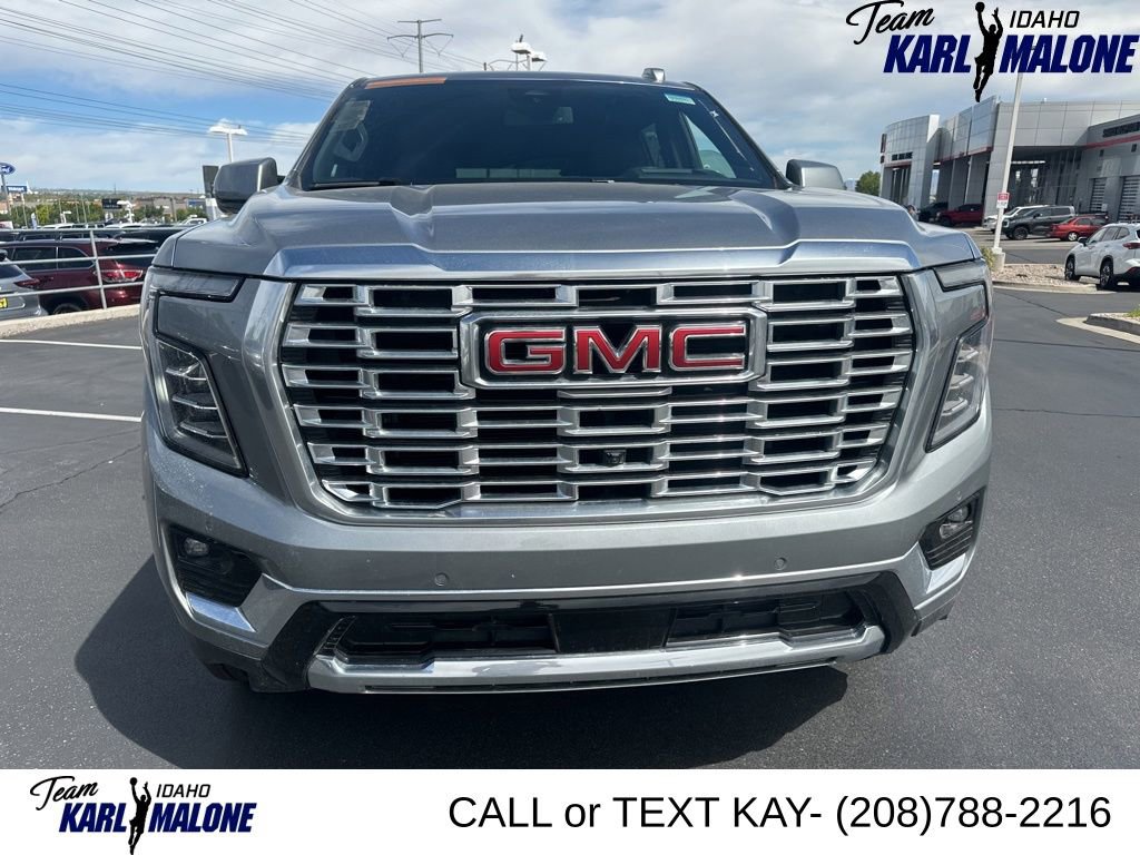 Used 2025 GMC Yukon XL Denali AWD/4WD image 11