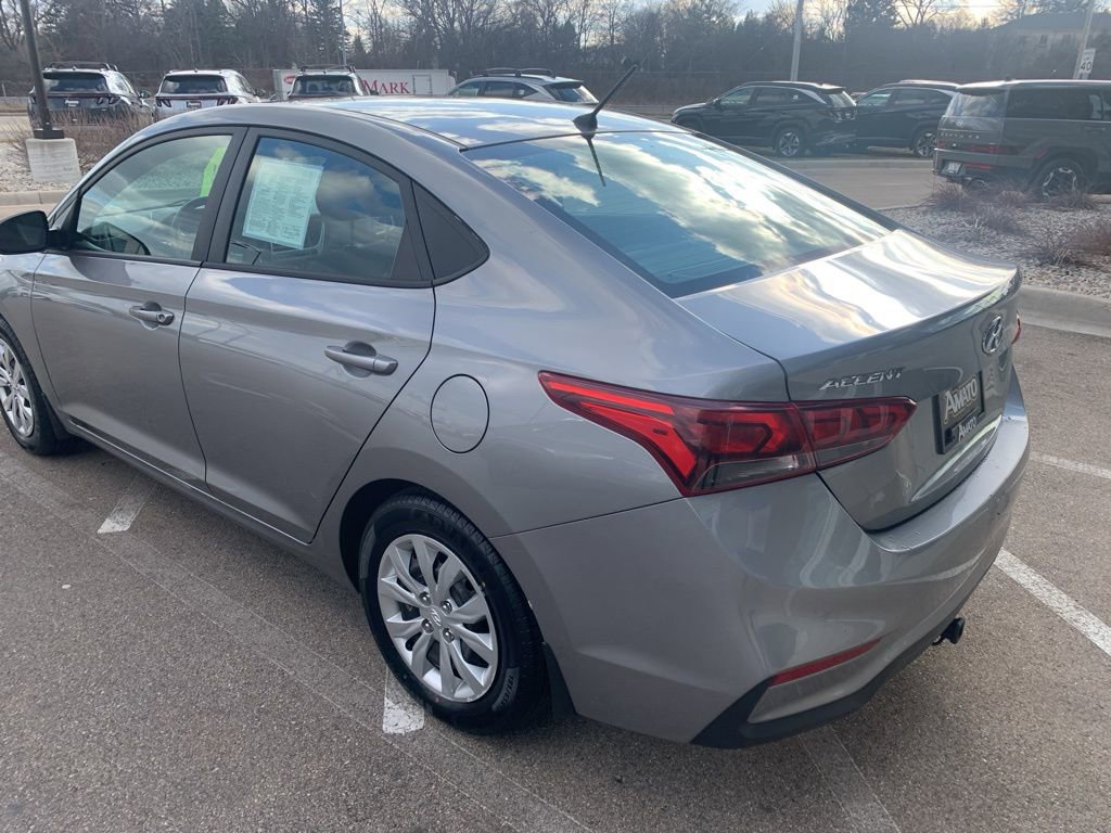 Used 2021 Hyundai Accent SE image 3