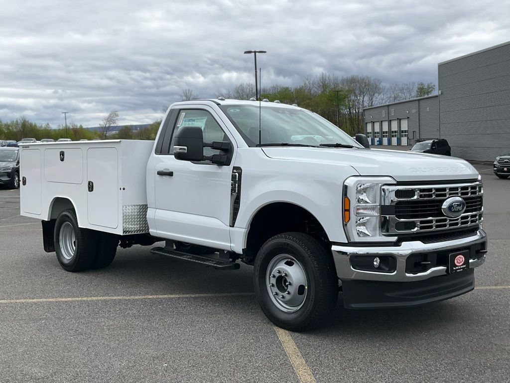New 2026 Ford F350 XL w/ XL Chrome Package