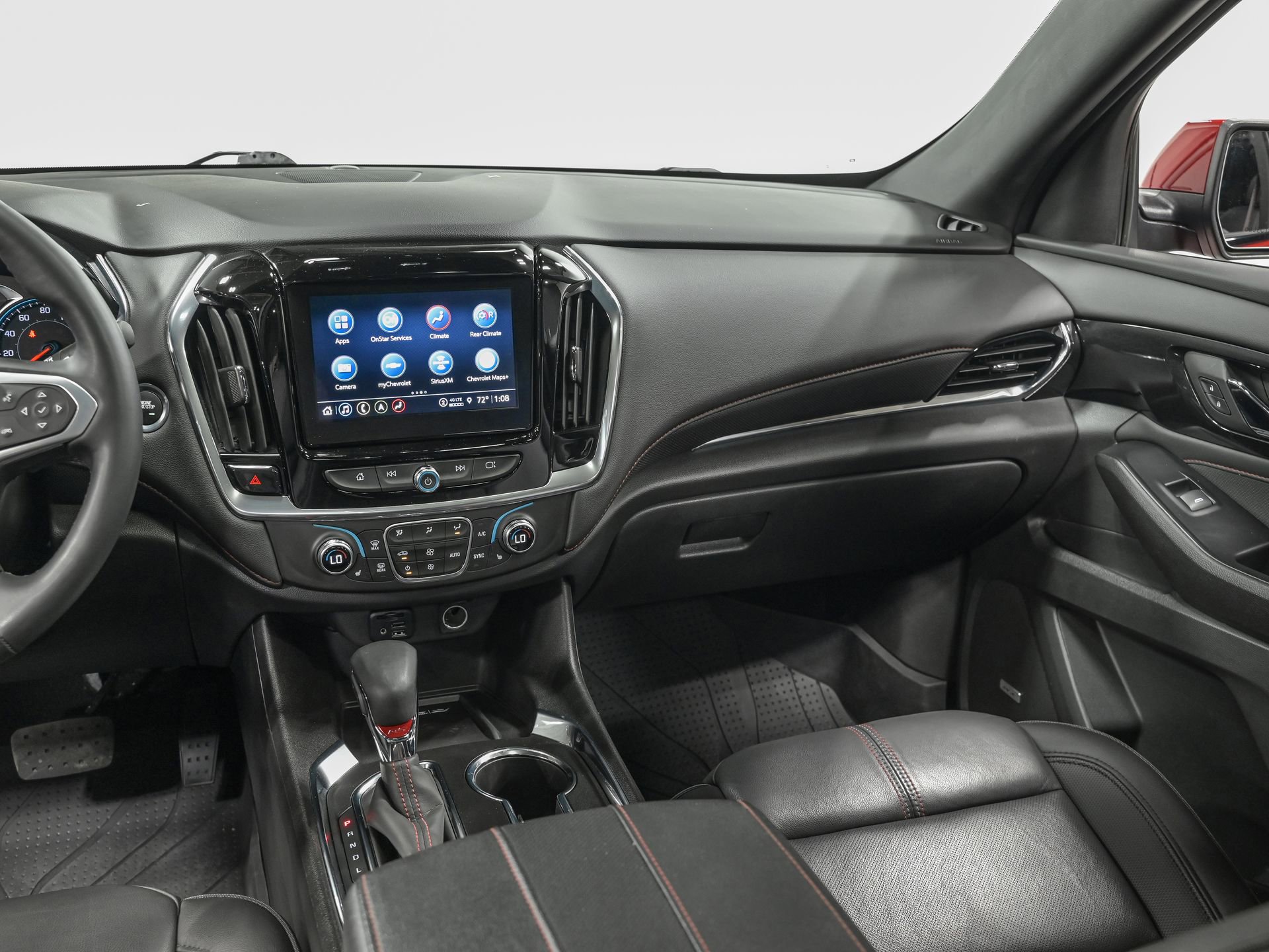 Used 2023 Chevrolet Traverse RS w/ LPO, Floor Liner Package AWD/4WD image 31