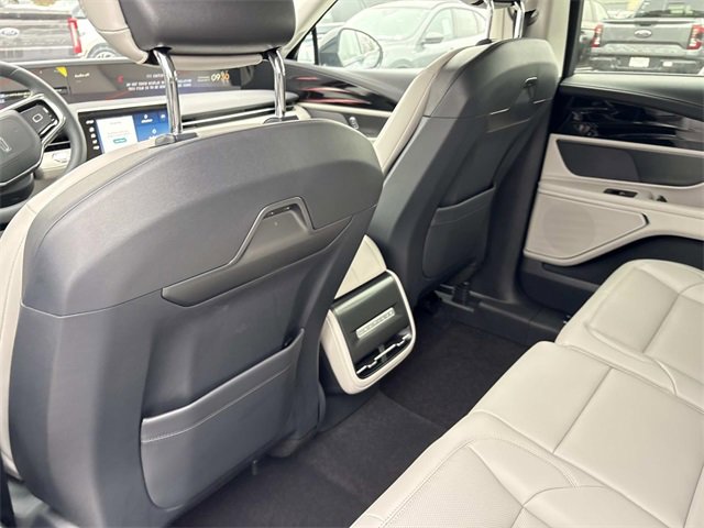 New 2026 Lincoln Nautilus Premier w/ Jet Appearance Package image 17
