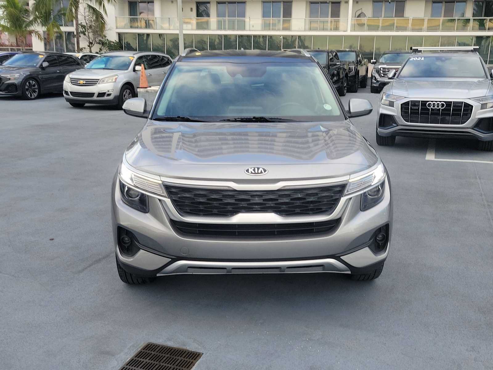 Used 2021 Kia Seltos S FWD image 9