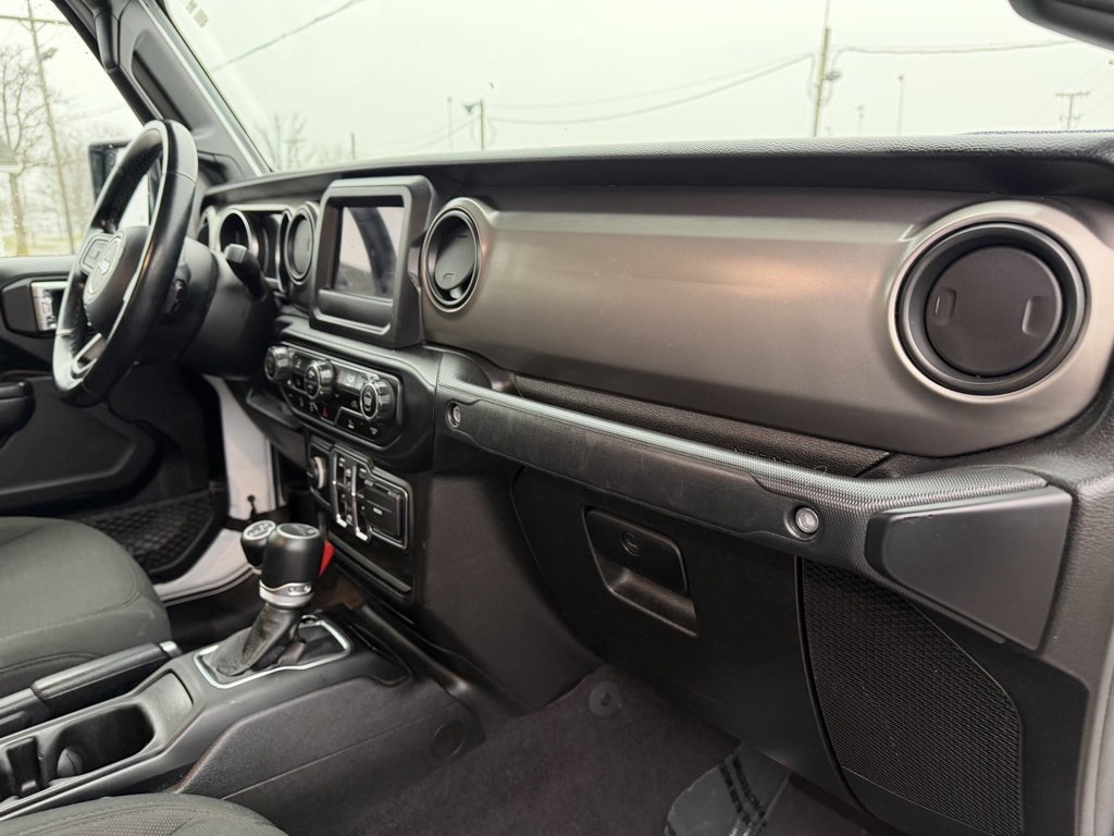 Used 2021 Jeep Gladiator Sport image 22