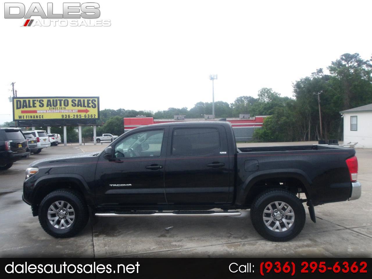Used 2017 Toyota Tacoma SR5 w/ Tow Package RWD image 1