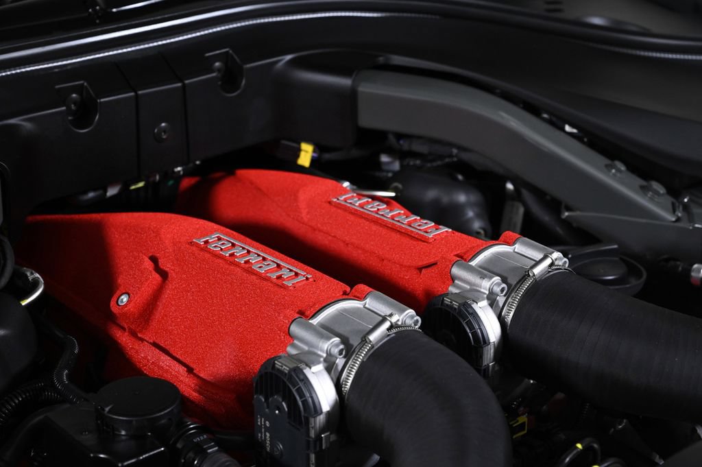 Used 2025 Ferrari Roma Spider RWD image 26