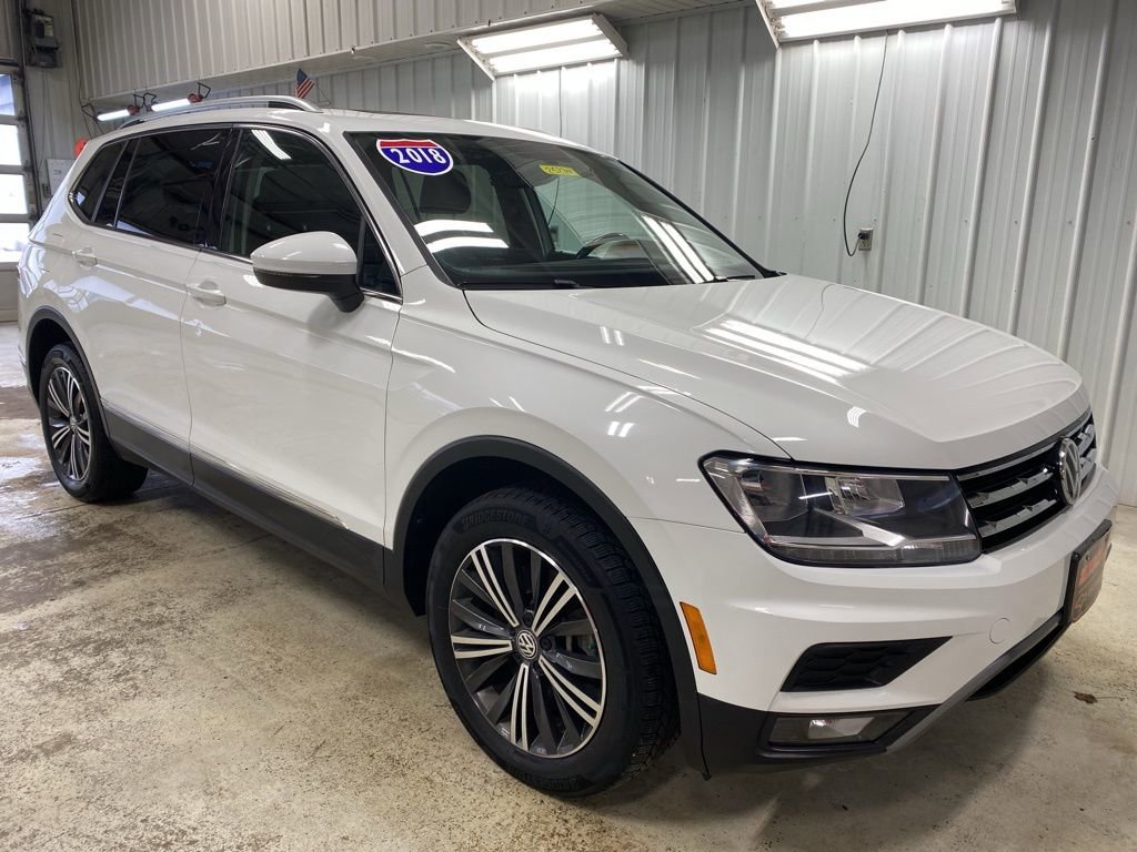 Used 2018 Volkswagen Tiguan SEL w/ 3rd Row Seat Package image 4