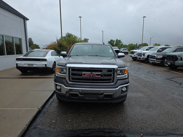 Used 2015 GMC Sierra 1500 SLT w/ SLT Crew Cab Value Package AWD/4WD image 2
