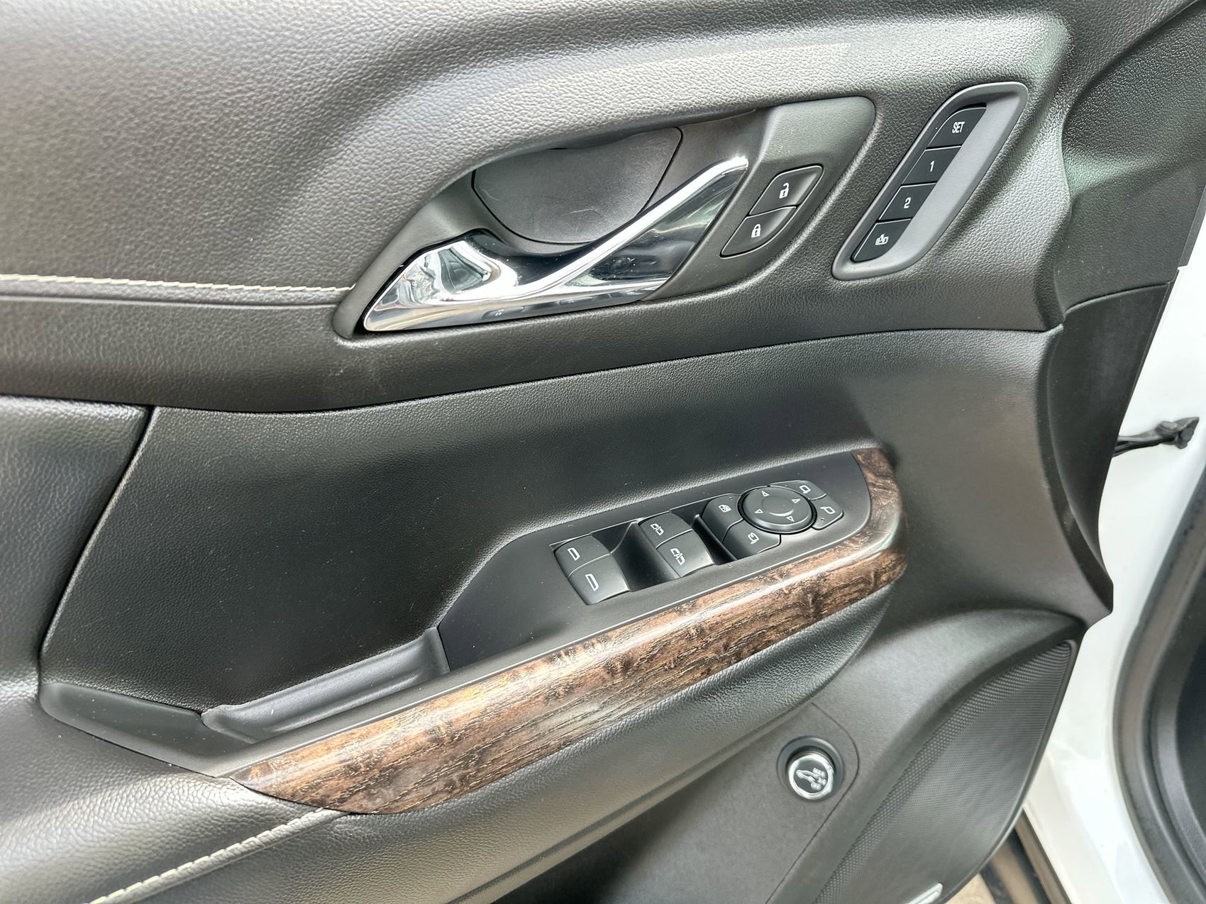Used 2023 GMC Acadia Denali FWD image 13