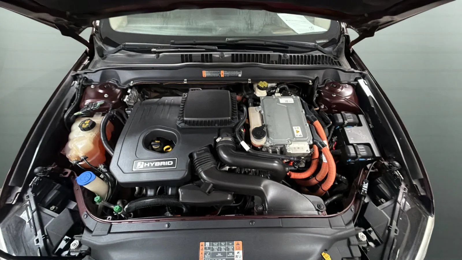Used 2017 Ford Fusion SE w/ Equipment Group 602A FWD image 23