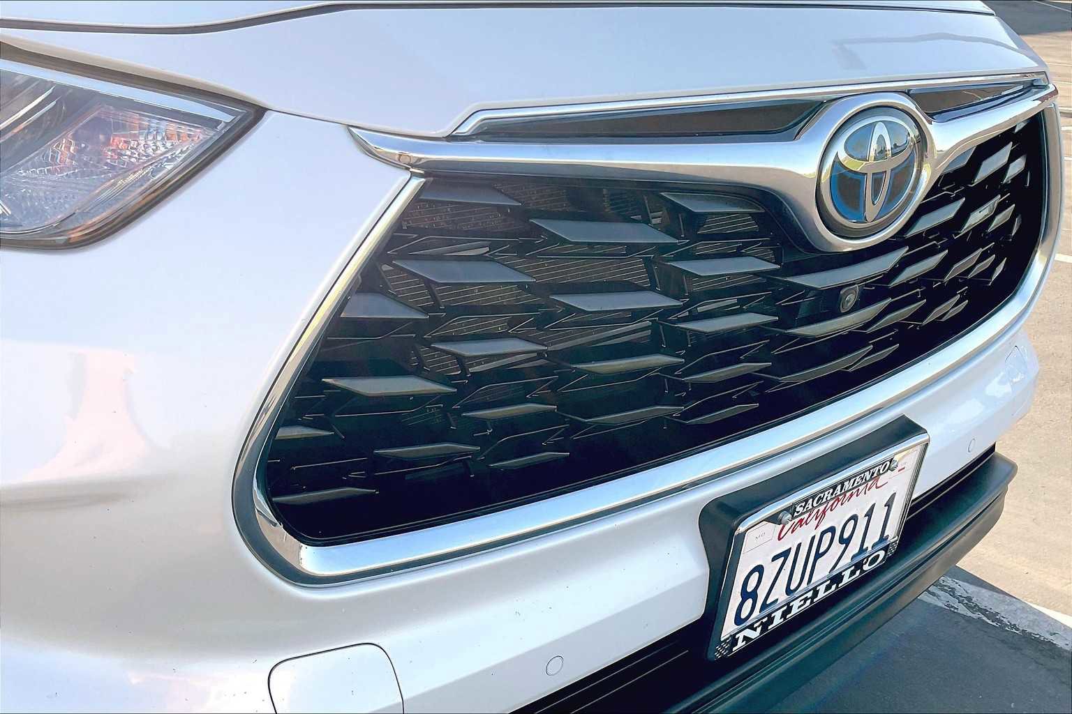 Used 2022 Toyota Highlander Limited image 34