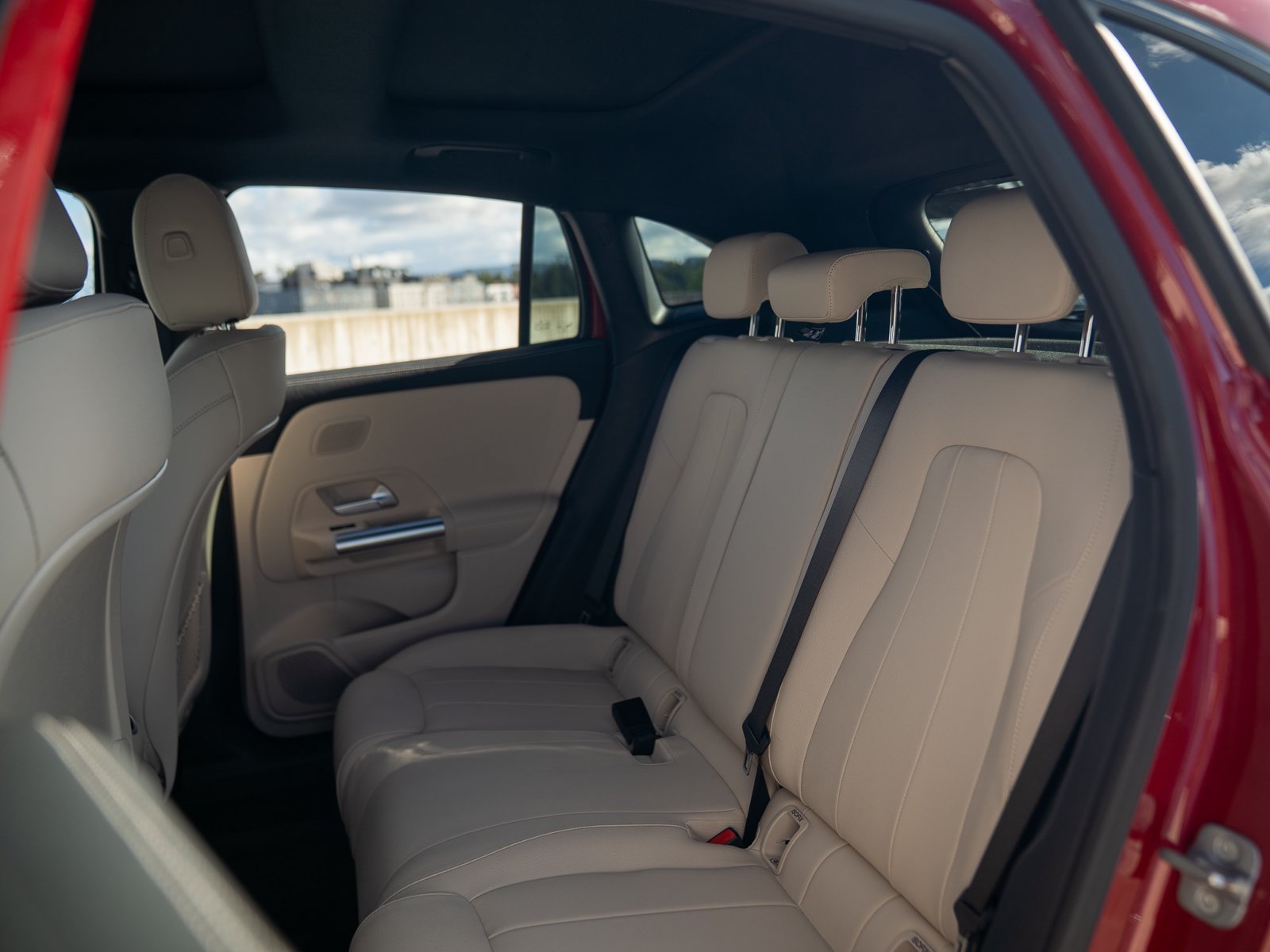 Certified 2026 Mercedes-Benz GLA 250 4MATIC image 26