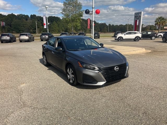New 2025 Nissan Altima 2.5 S FWD image 2