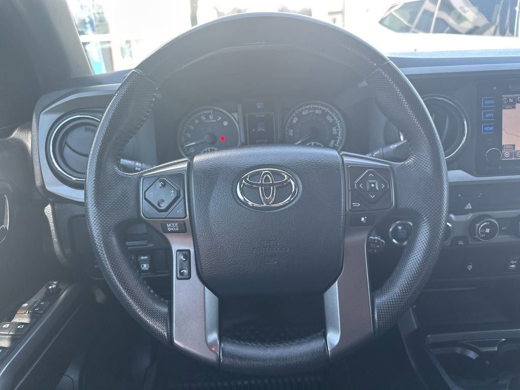 Used 2017 Toyota Tacoma TRD Off-Road w/ Tow Package (A/T) image 19