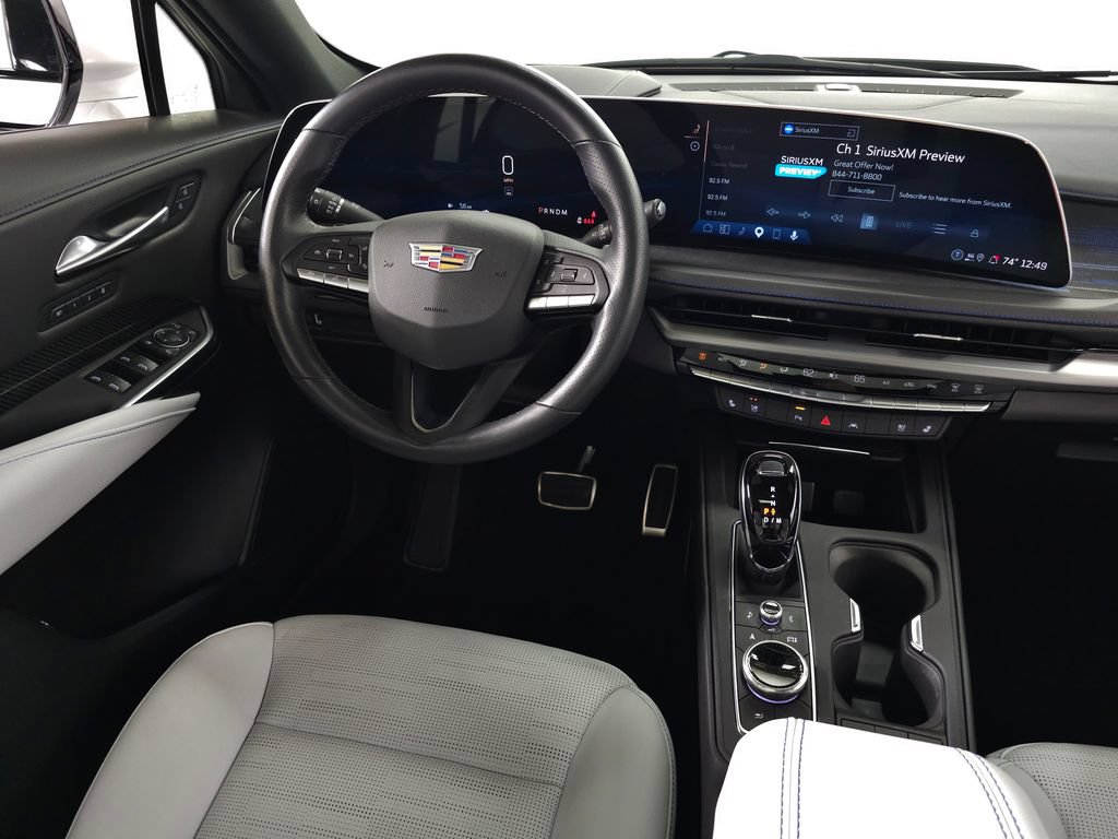 Used 2025 Cadillac XT4 Sport FWD image 17