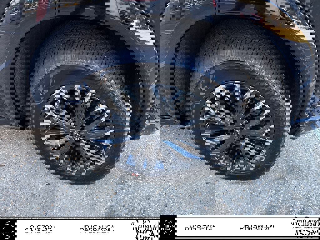 New 2026 Nissan Rogue Platinum image 28