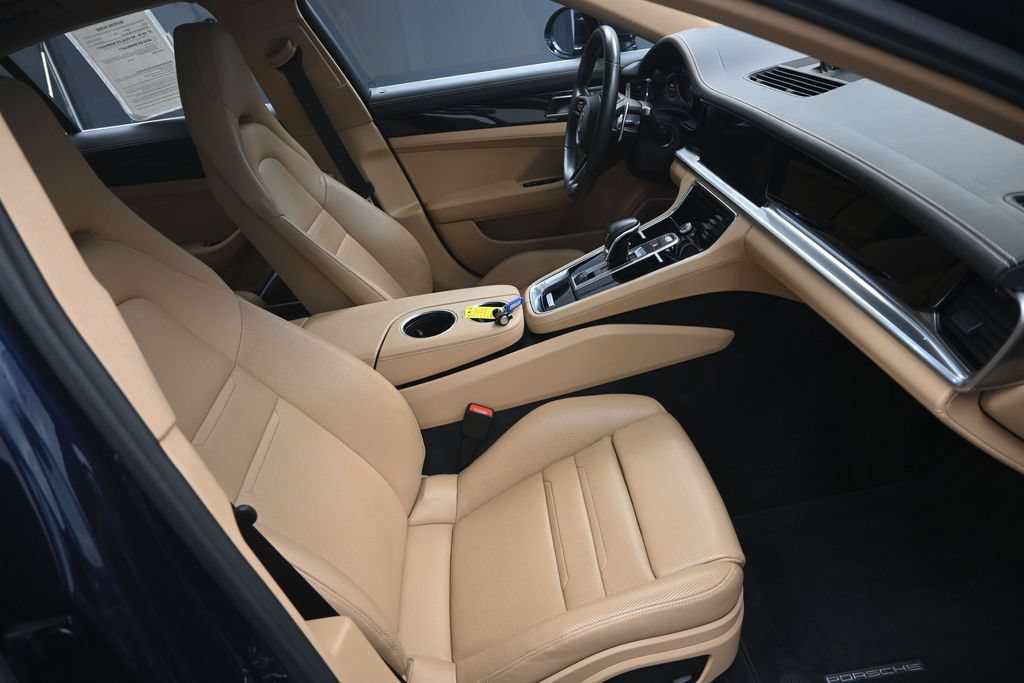 Used 2023 Porsche Panamera 4S w/ Premium Package AWD/4WD image 38