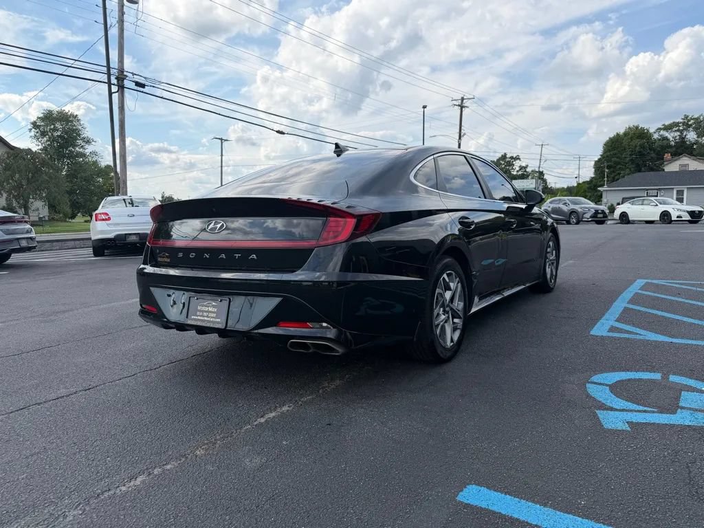 Used 2021 Hyundai Sonata SEL w/ Preferred Accessory Package FWD image 3