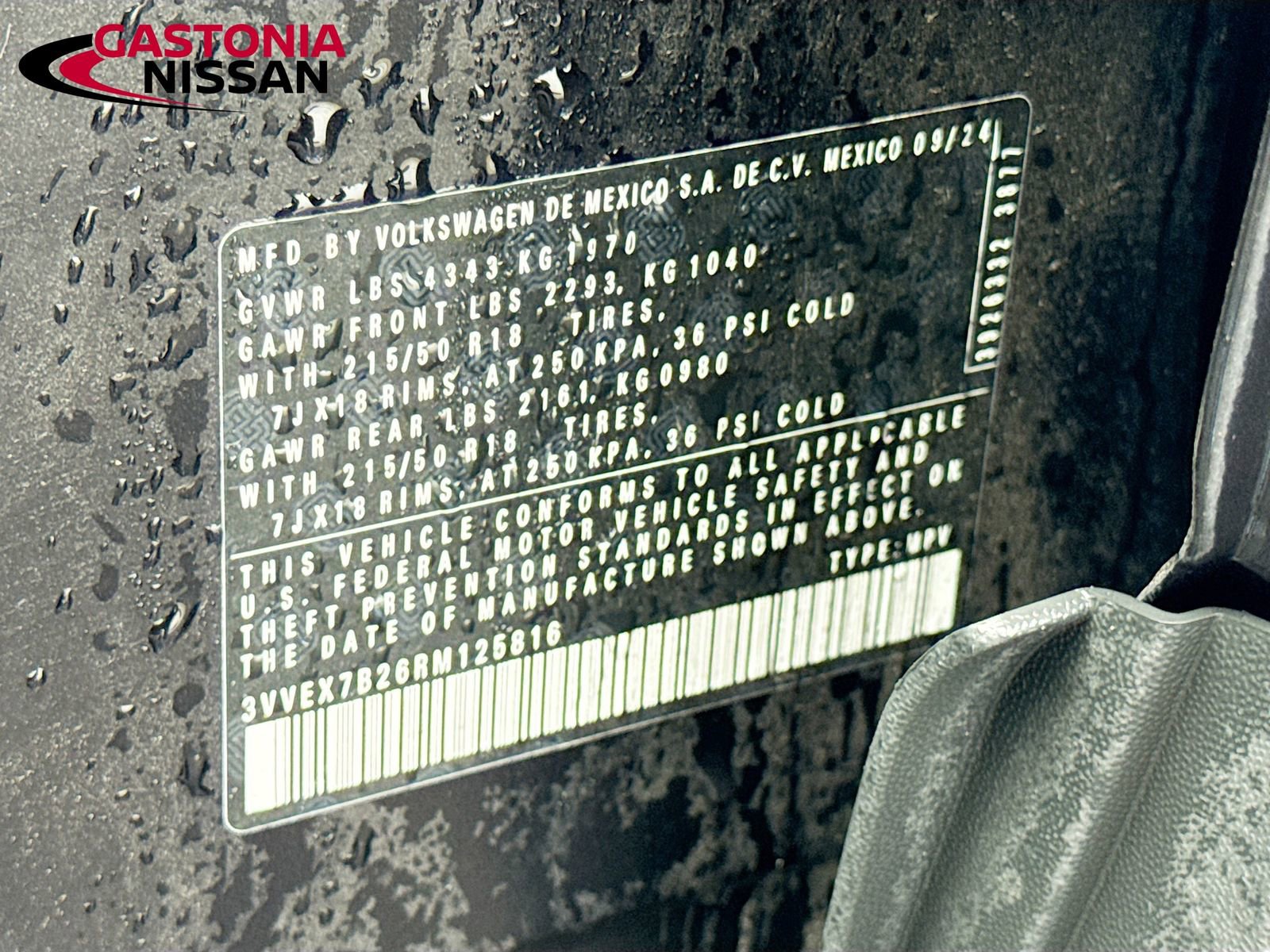 Used 2024 Volkswagen Taos SE image 40