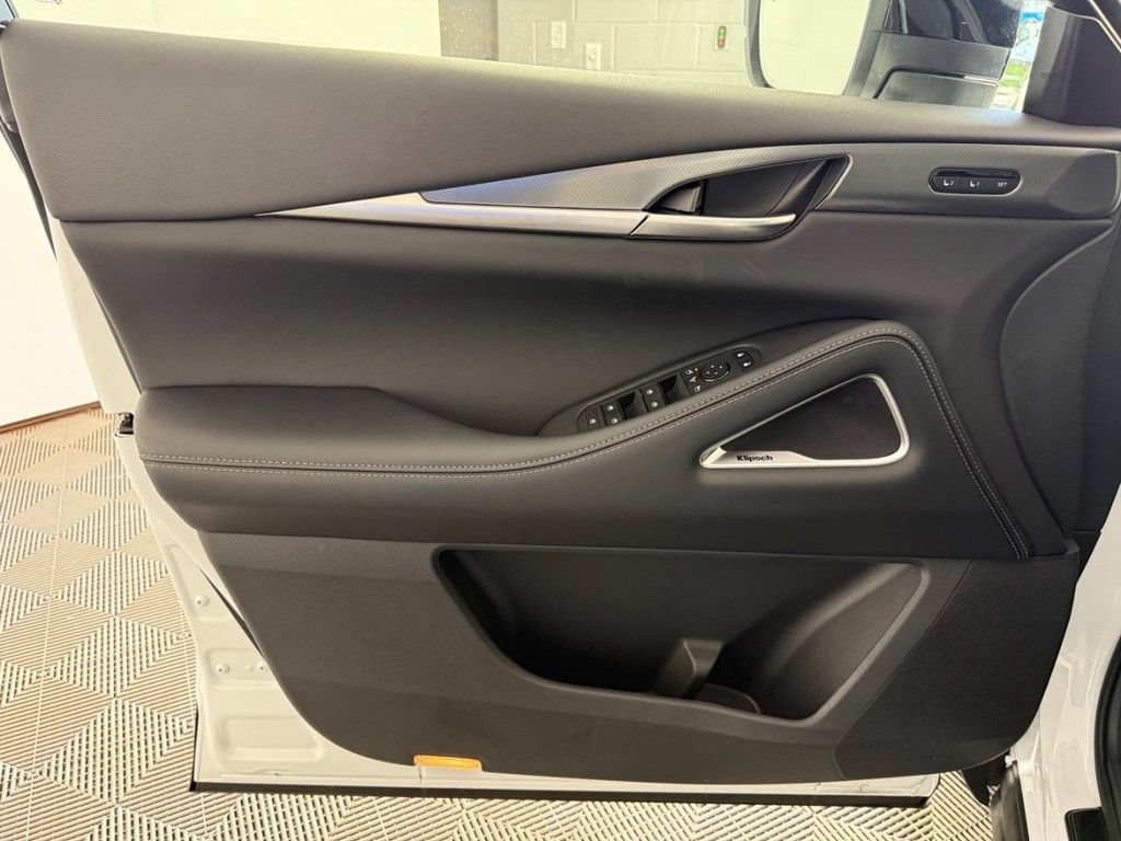 New 2027 INFINITI QX60 Sport AWD/4WD image 16