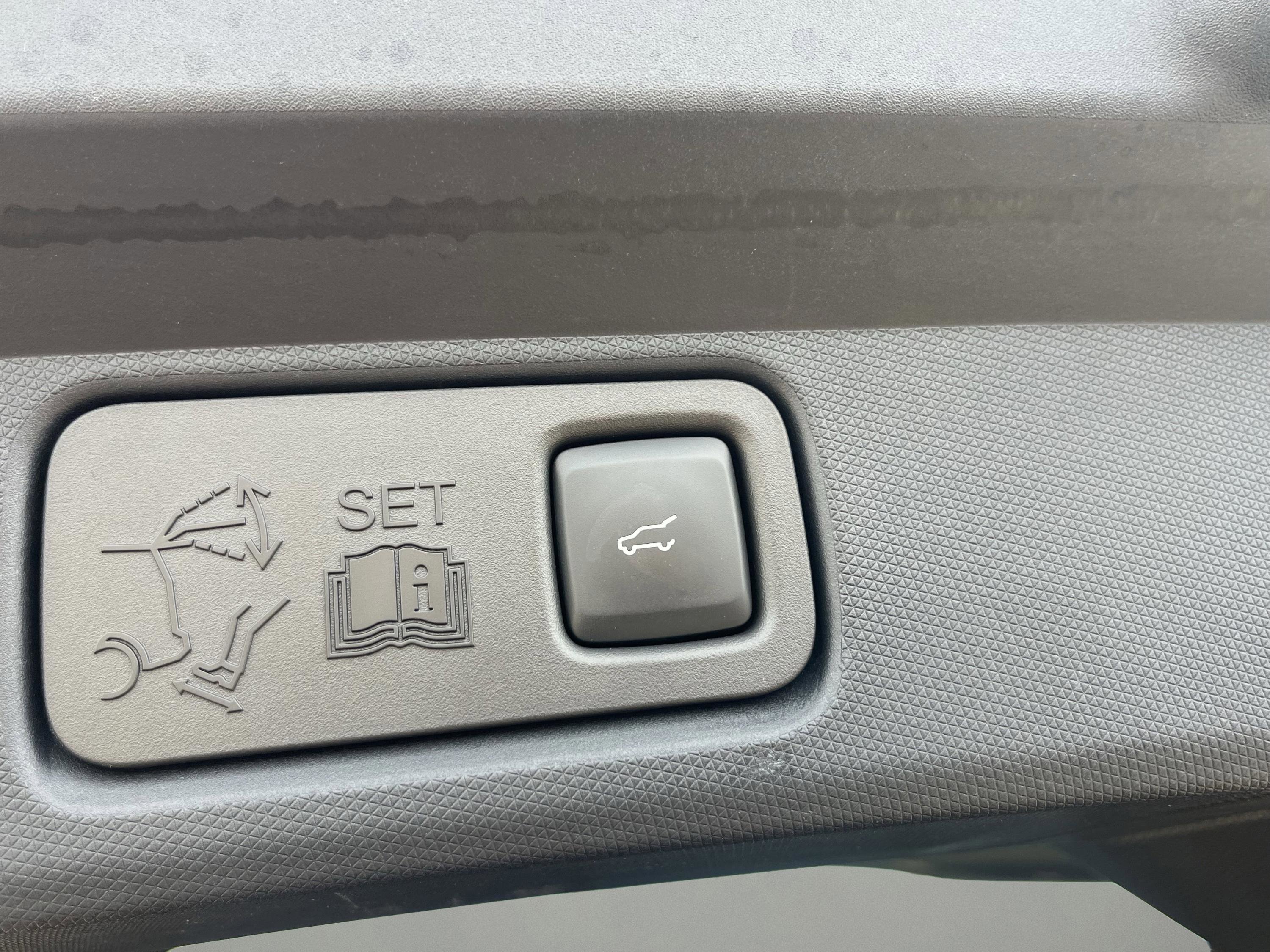 Certified 2021 Ford Mustang Mach-E GT image 33