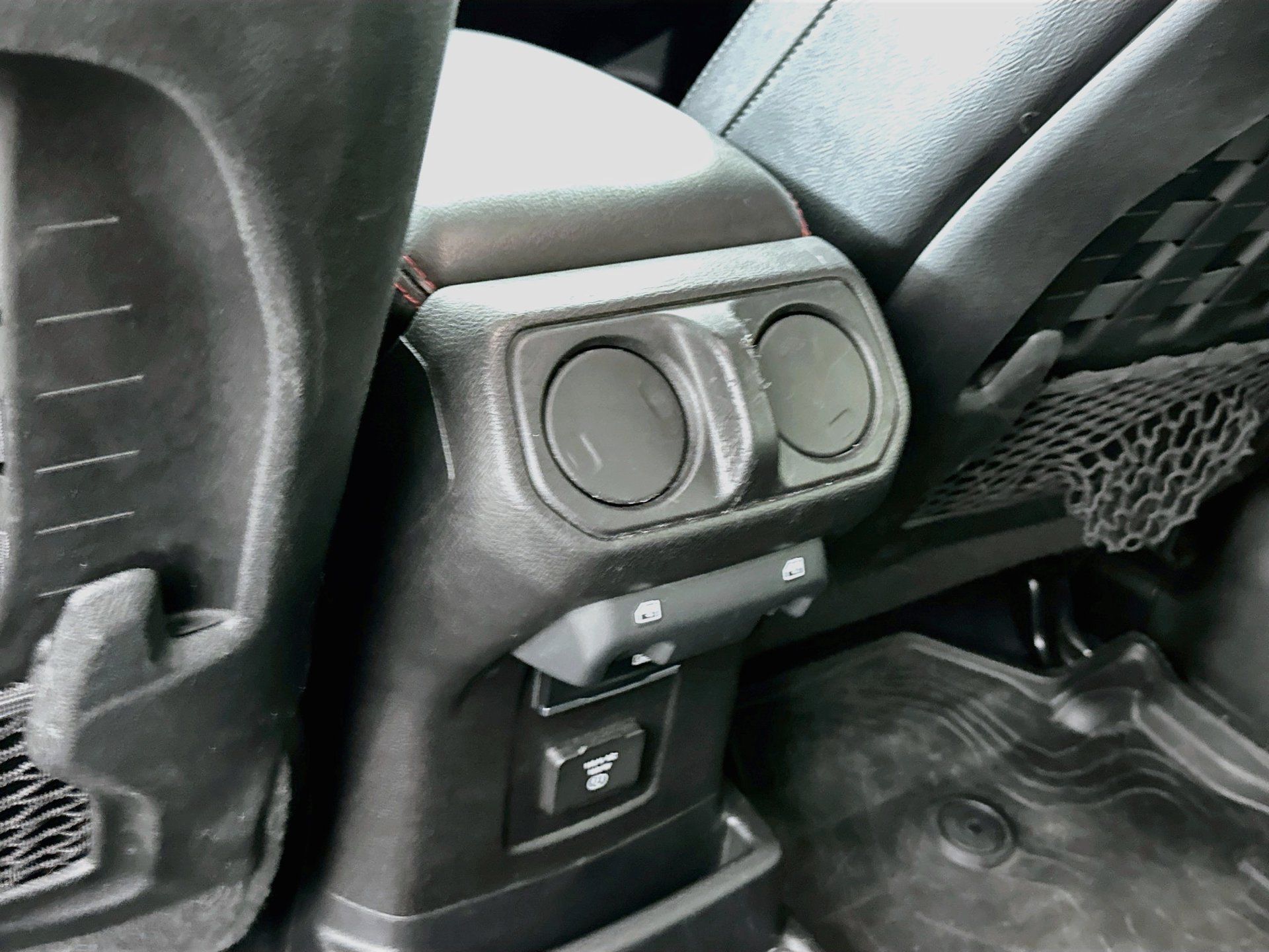 Used 2021 Jeep Wrangler Unlimited Rubicon AWD/4WD image 26