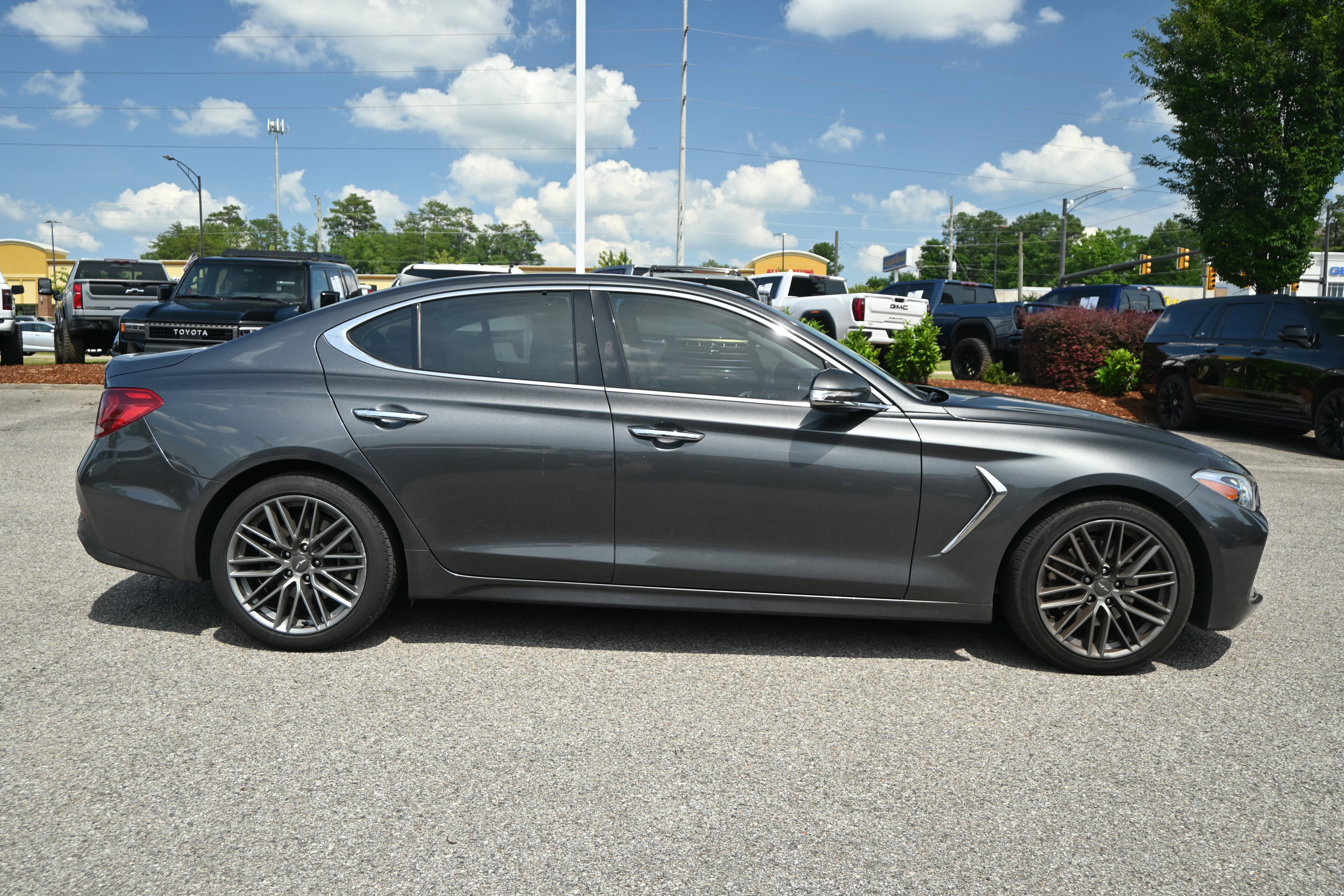 Used 2019 Genesis G70 2.0T Advanced w/ Elite Package RWD image 7