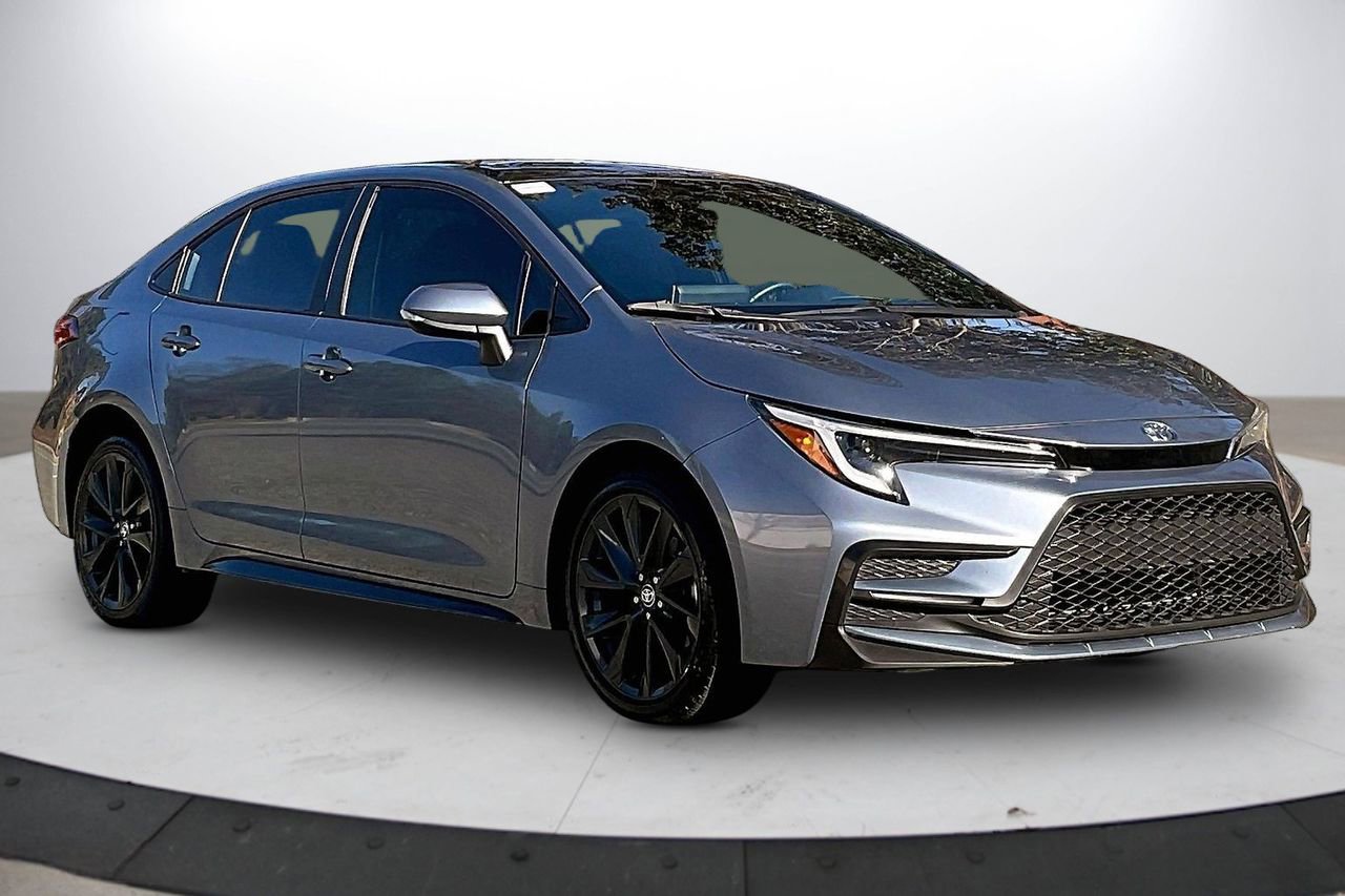 Used 2024 Toyota Corolla XSE image 2