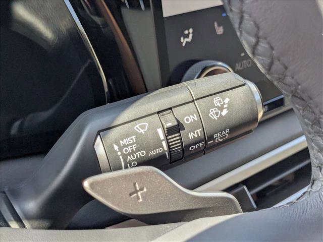Used 2023 Lexus RX 350 w/ Luxury Package image 16