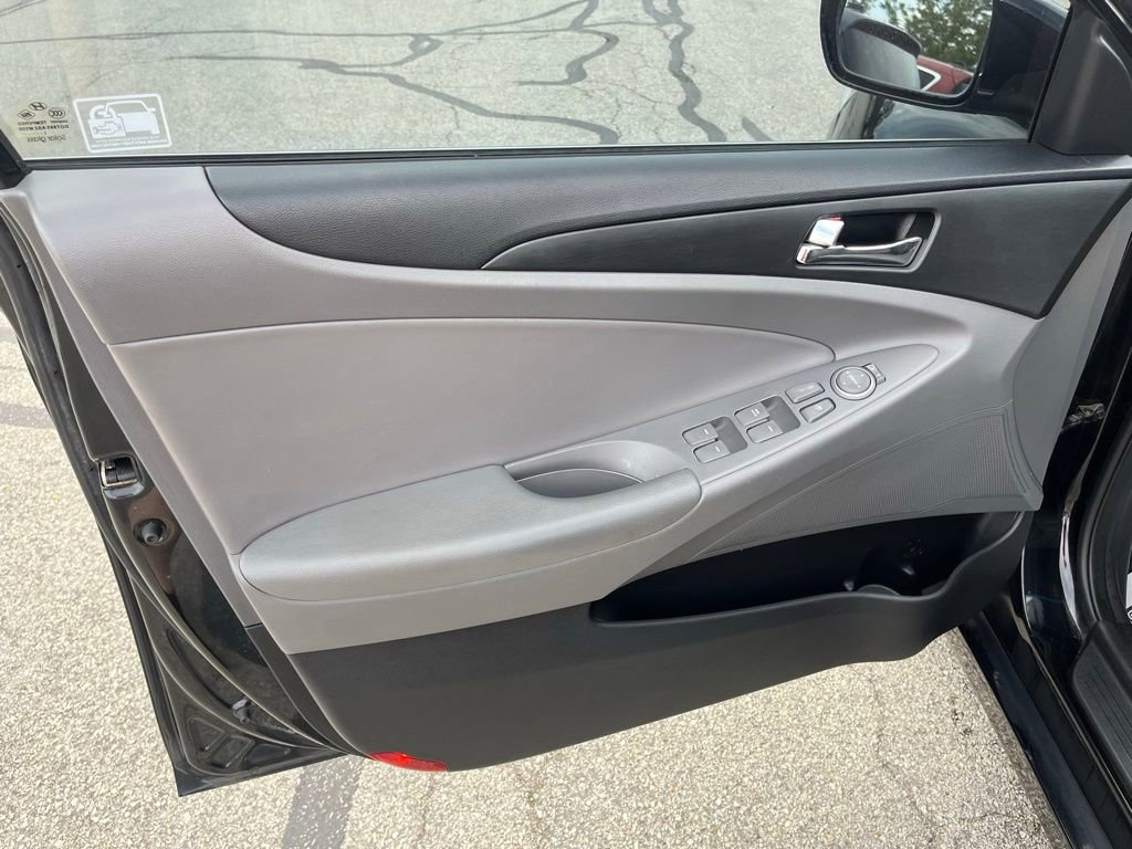 Used 2012 Hyundai Sonata GLS w/ Popular Equipment Pkg FWD image 10