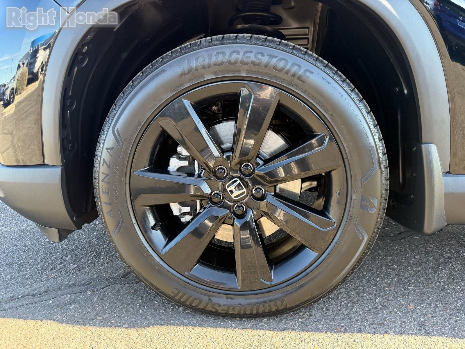 Certified 2025 Honda Pilot Black Edition image 11