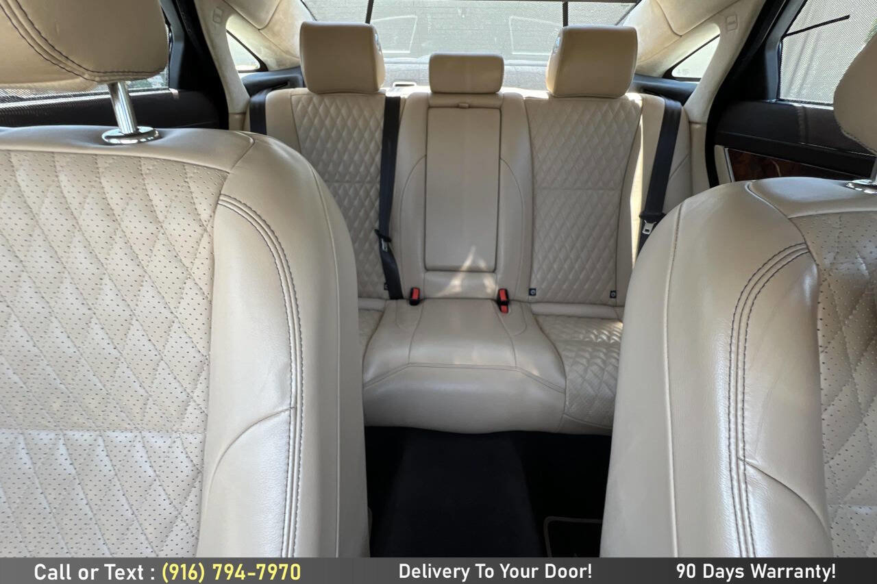 Used 2016 Jaguar XJ L Portfolio RWD image 29