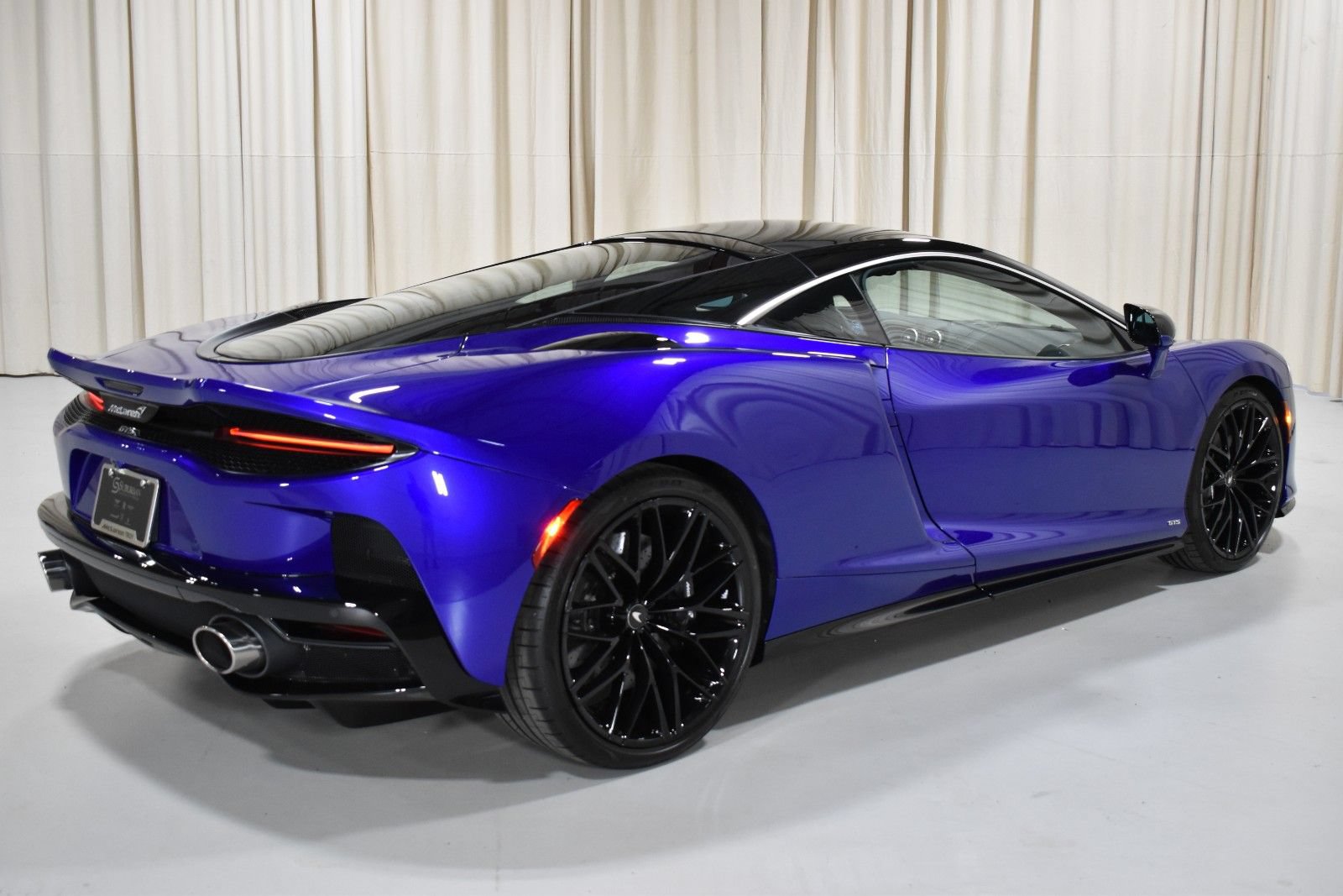 New 2025 McLaren GTS RWD image 6