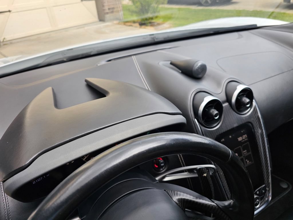 Used 2016 McLaren 570S Coupe RWD image 16