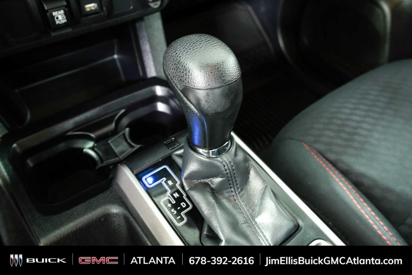 Used 2022 Toyota Tacoma SR5 AWD/4WD image 16