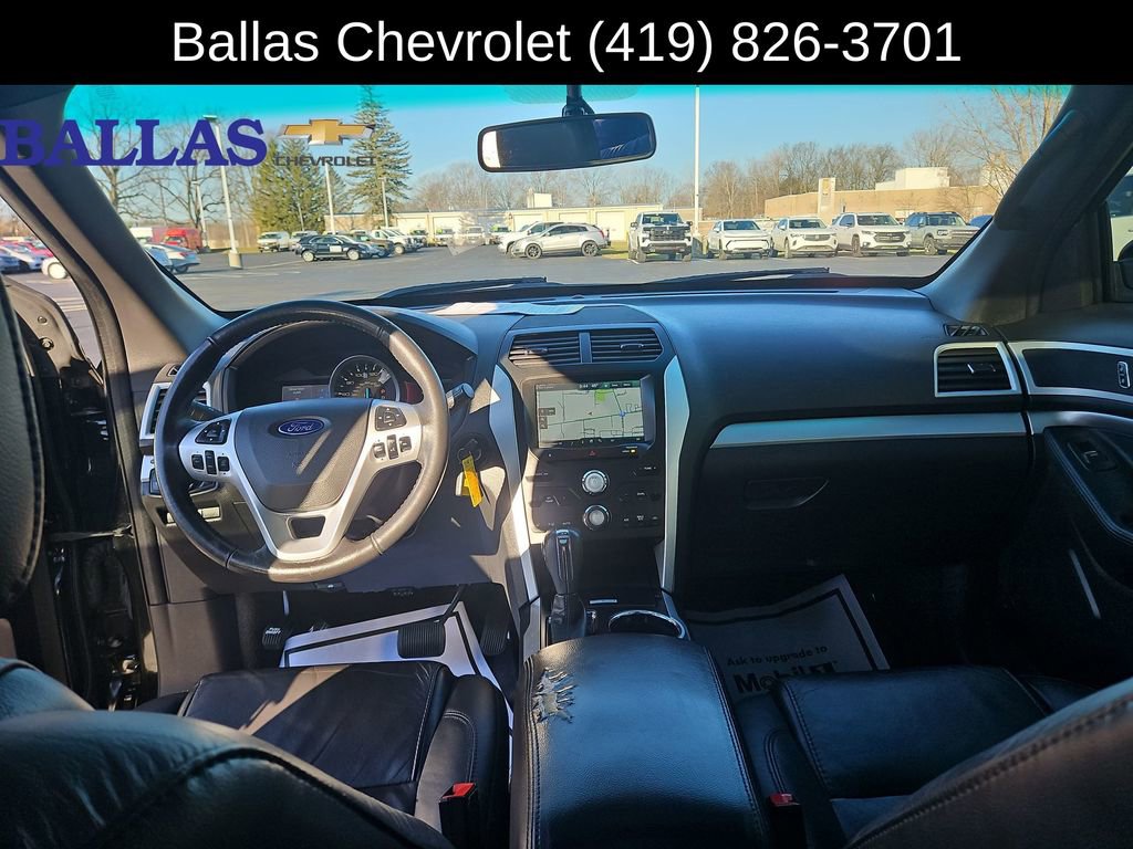 Used 2014 Ford Explorer XLT w/ Equipment Group 202A AWD/4WD image 21