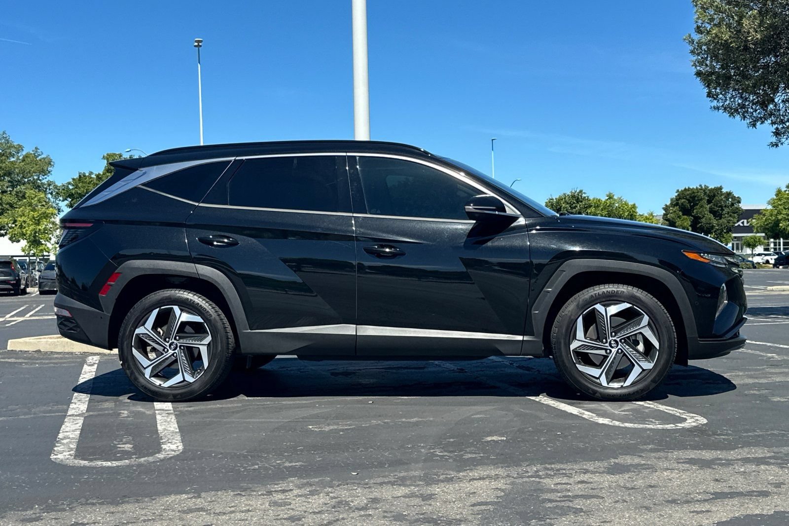 Used 2022 Hyundai Tucson Limited AWD/4WD image 3
