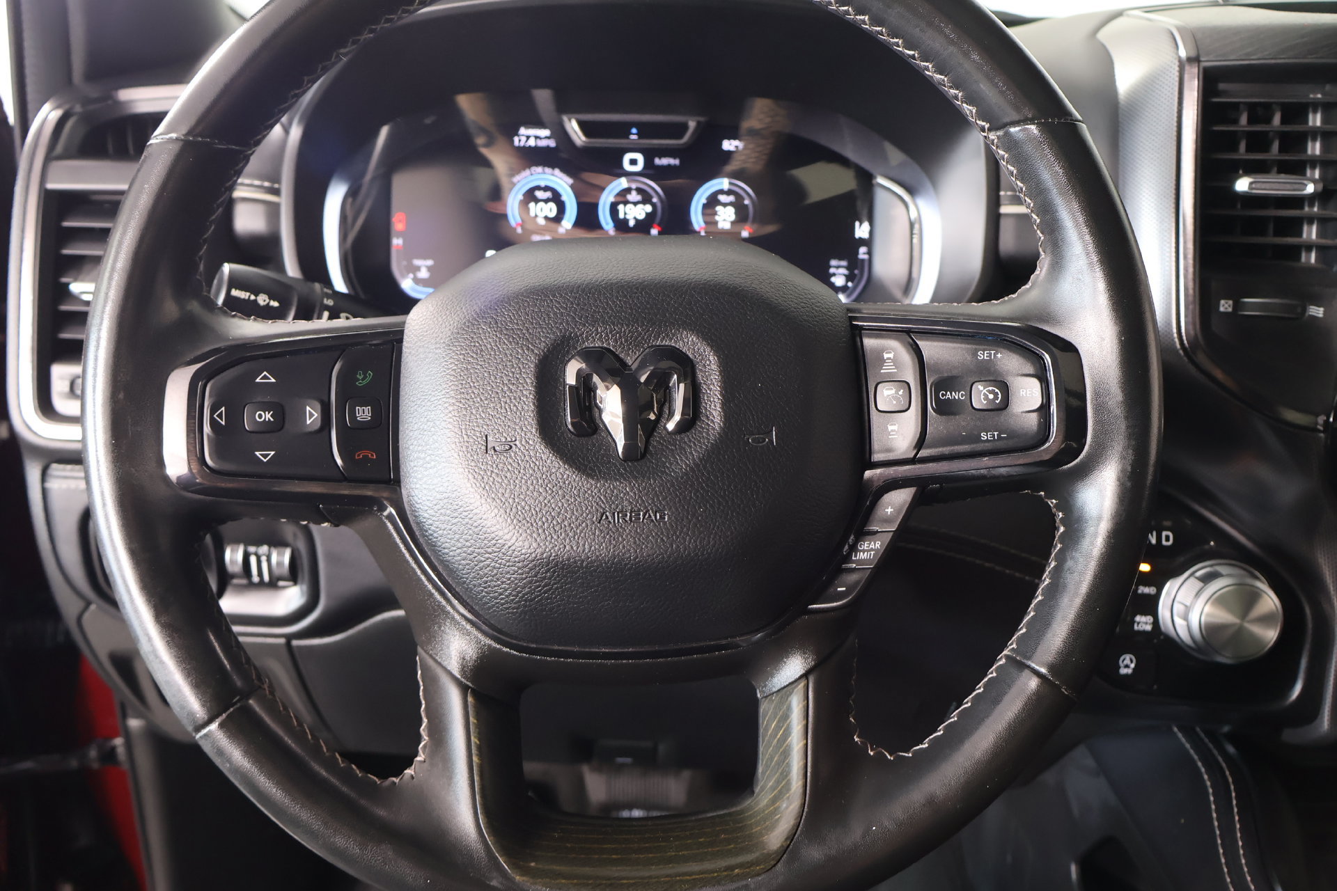 Used 2023 RAM 1500 Limited AWD/4WD image 3