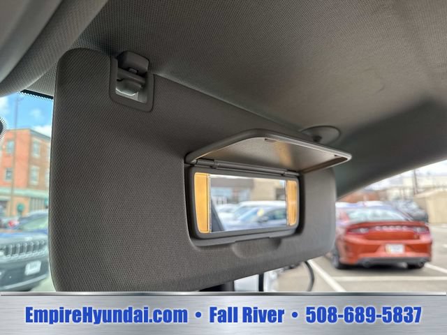 Used 2024 Buick Encore GX Sport Touring AWD/4WD image 25