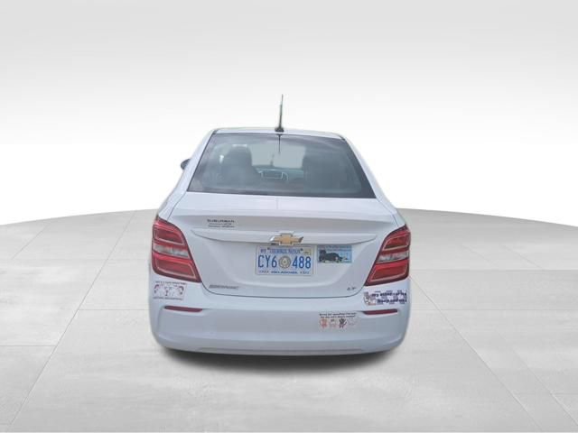Used 2019 Chevrolet Sonic LT w/ Convenience Package FWD image 4