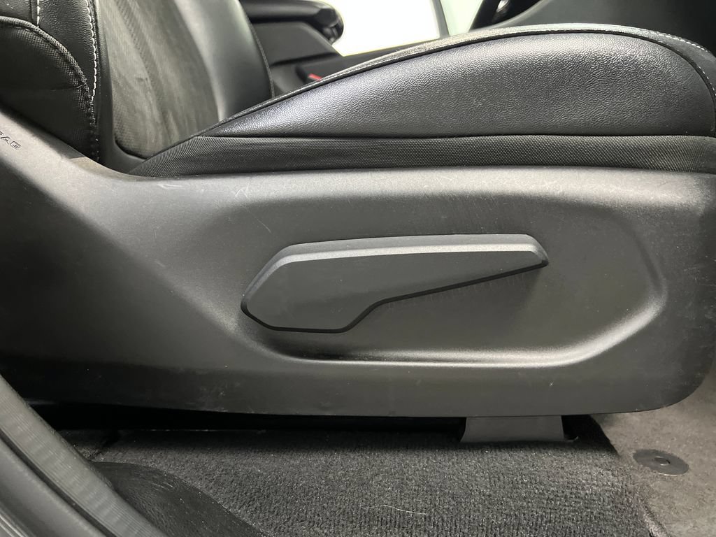 Used 2024 Jeep Grand Cherokee Altitude RWD image 29