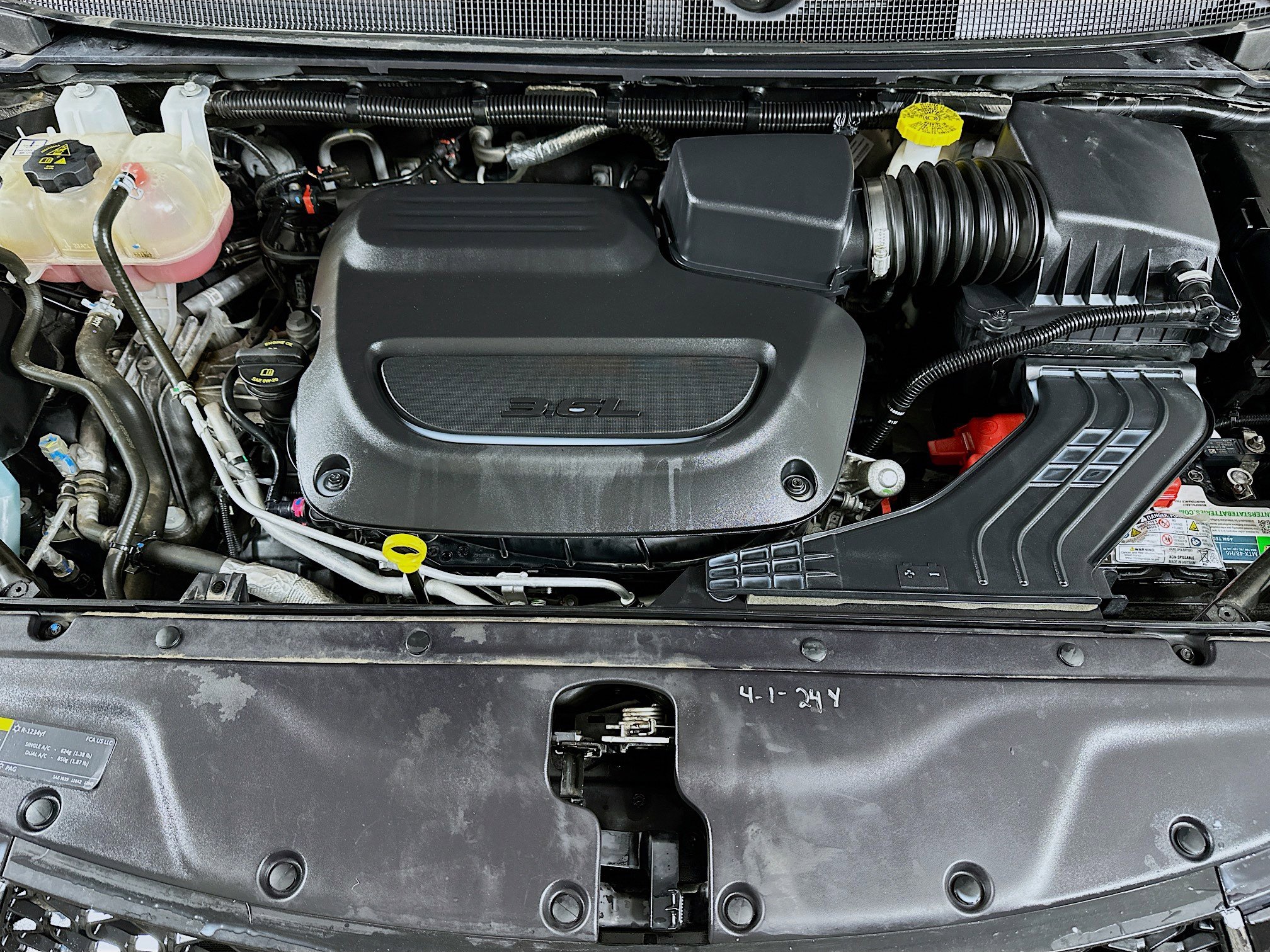 Used 2023 Chrysler Pacifica Touring-L FWD image 29