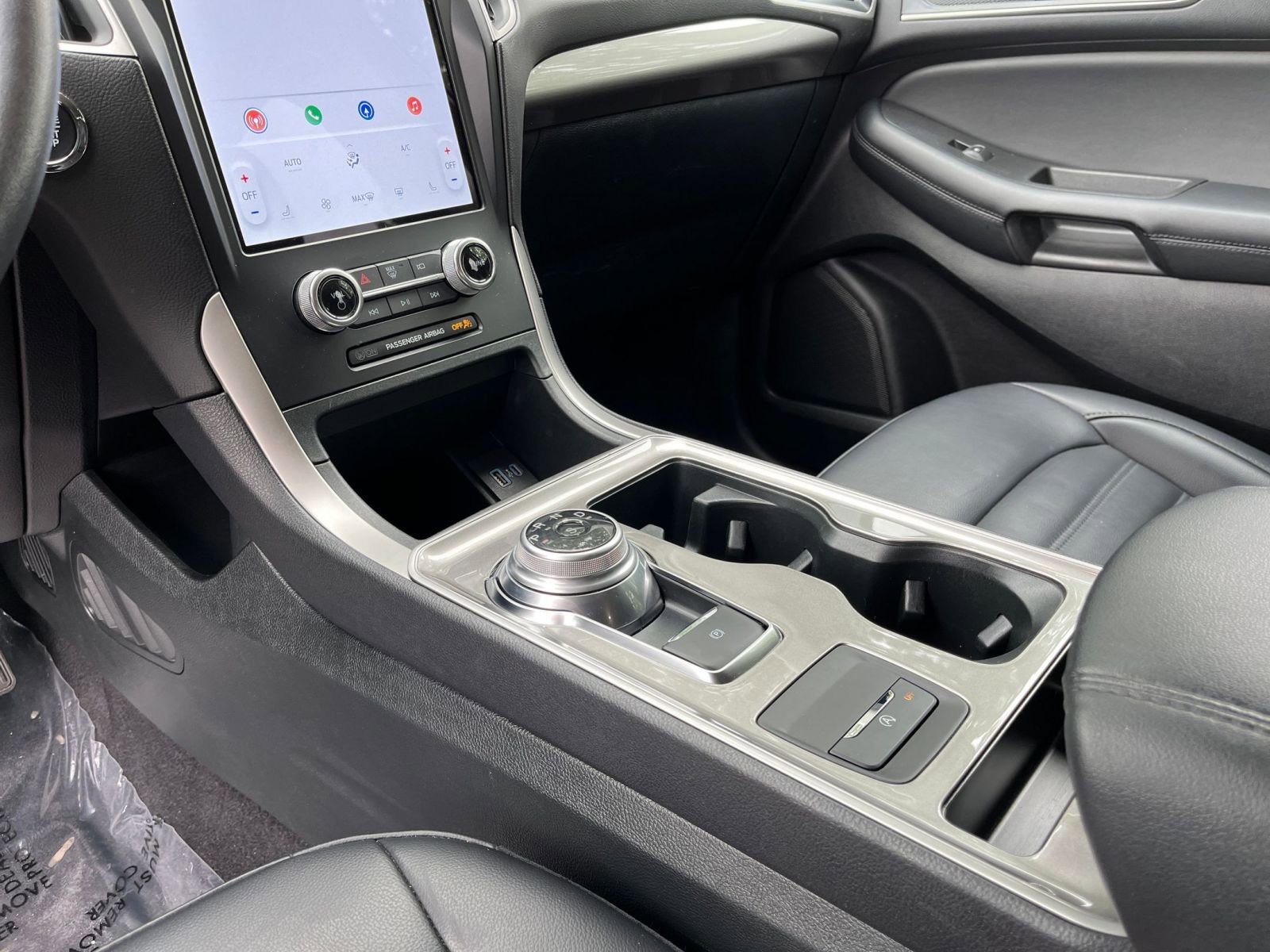 Used 2024 Ford Edge SEL image 43