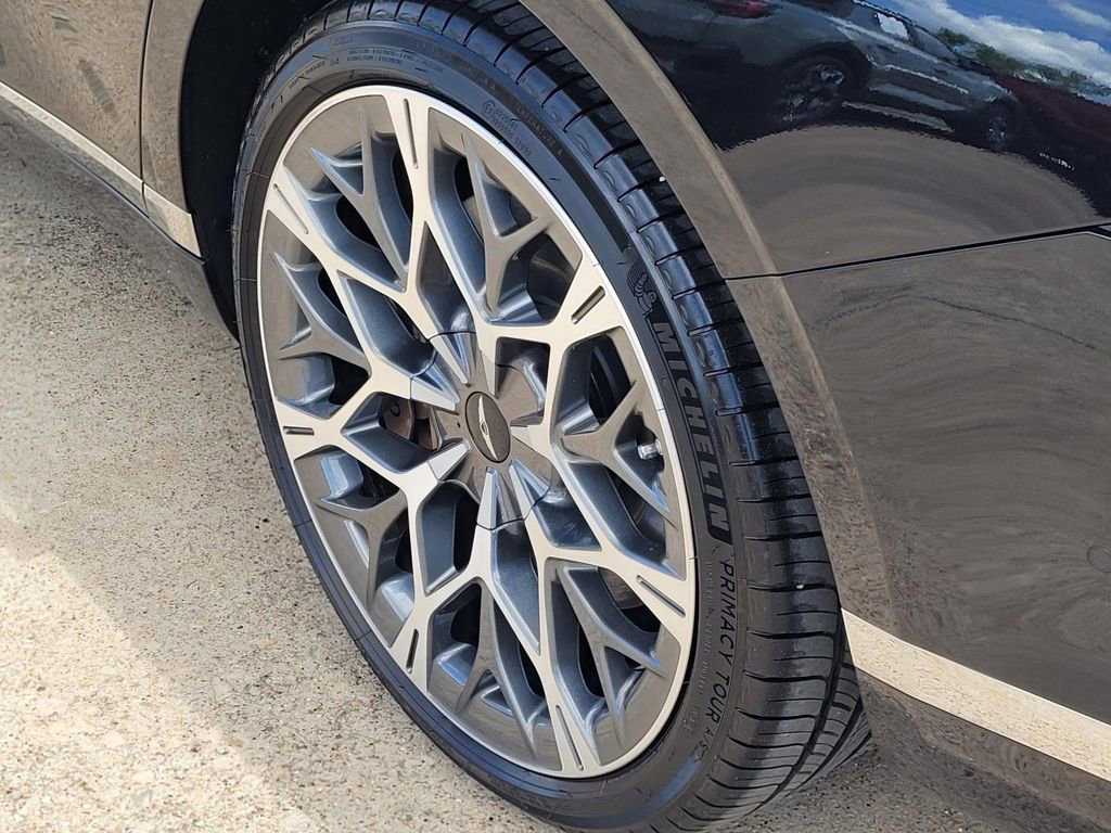 Used 2024 Genesis G90 3.5T image 7