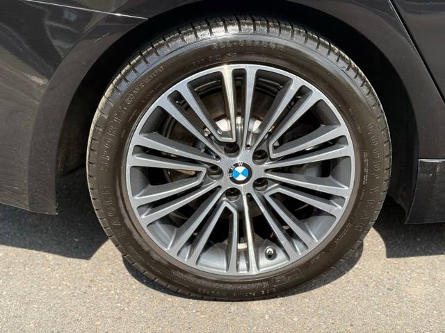 Used 2018 BMW 530i xDrive AWD/4WD image 21