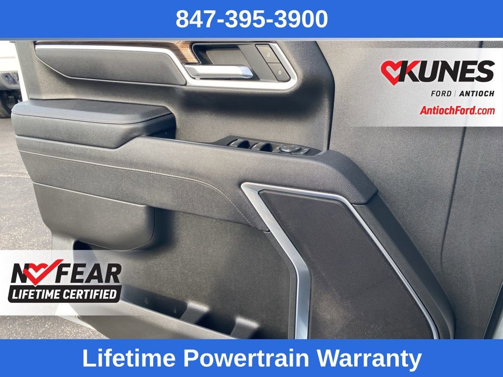 Used 2025 Chevrolet Silverado 2500 LT w/ Convenience Package AWD/4WD image 13