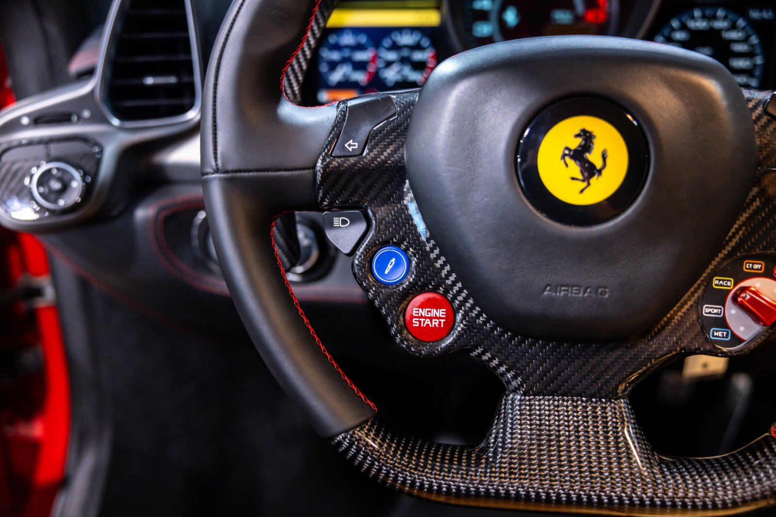 Used 2012 Ferrari 458 Italia Coupe RWD image 45