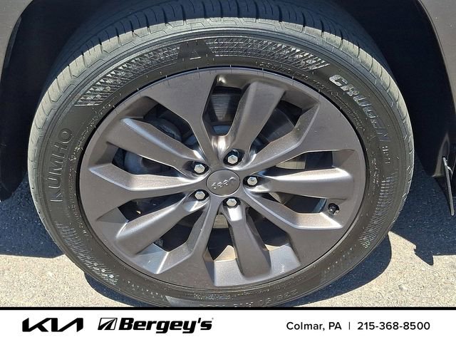 Used 2019 Jeep Cherokee High Altitude AWD/4WD image 10