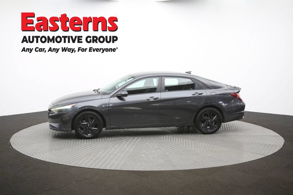 Used 2021 Hyundai Elantra SEL FWD image 58