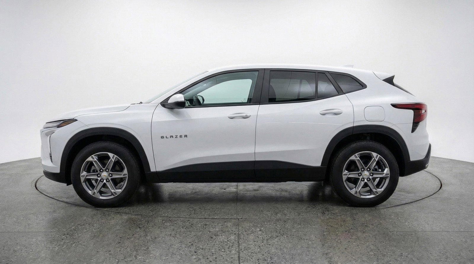 Used 2025 Chevrolet Blazer LT image 5