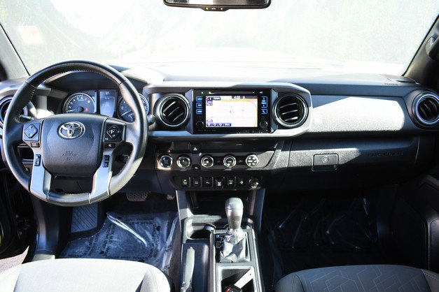 Used 2019 Toyota Tacoma TRD Sport image 18